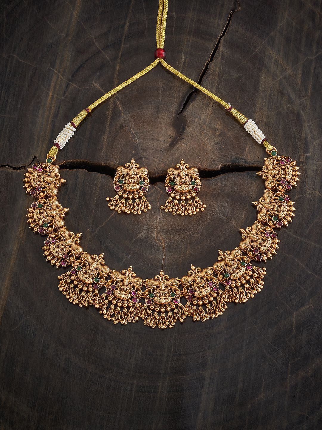 

Kushal's Fashion Jewellery Gold-Plated Stone Studded & Beaded jewellery Set