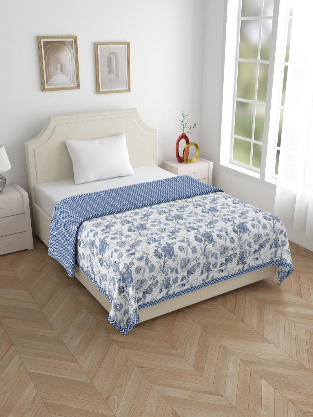 

Salona Bichona Mystic Blue & White Floral AC Room 150 GSM Flannel Single Bed Dohar