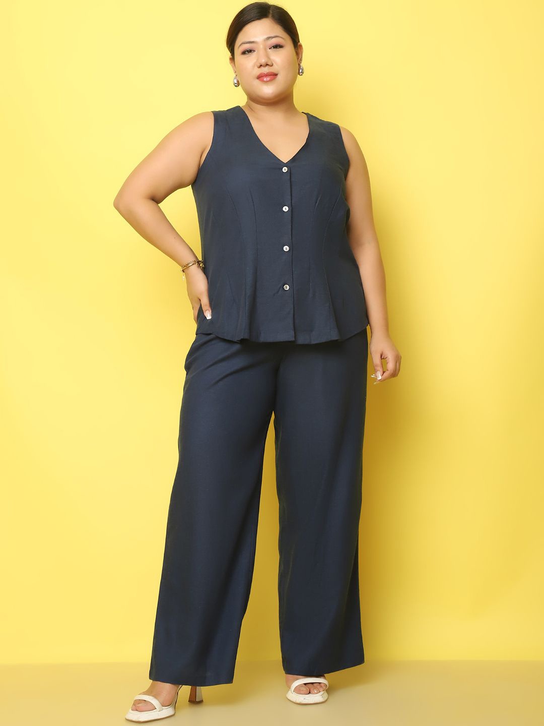 

theRebelinme V-Neck Sleeveless Linen Coat With Trousers, Navy blue