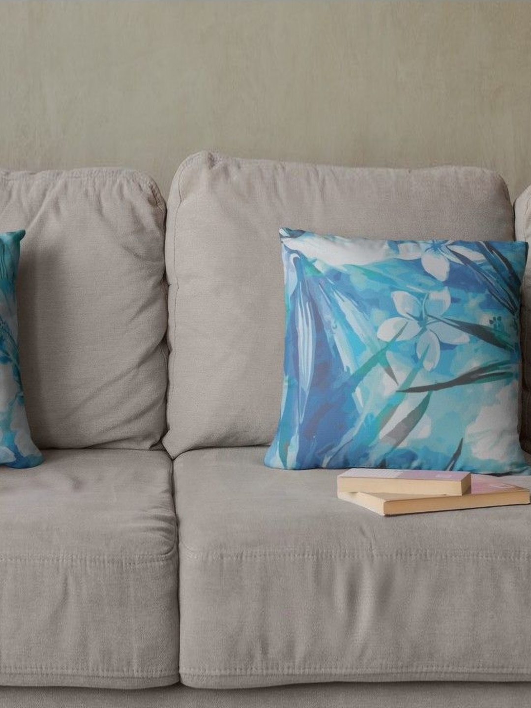 

THEYAYACAFE Blue & White 2 Pieces Floral Printed Velvet Square Cushion Covers