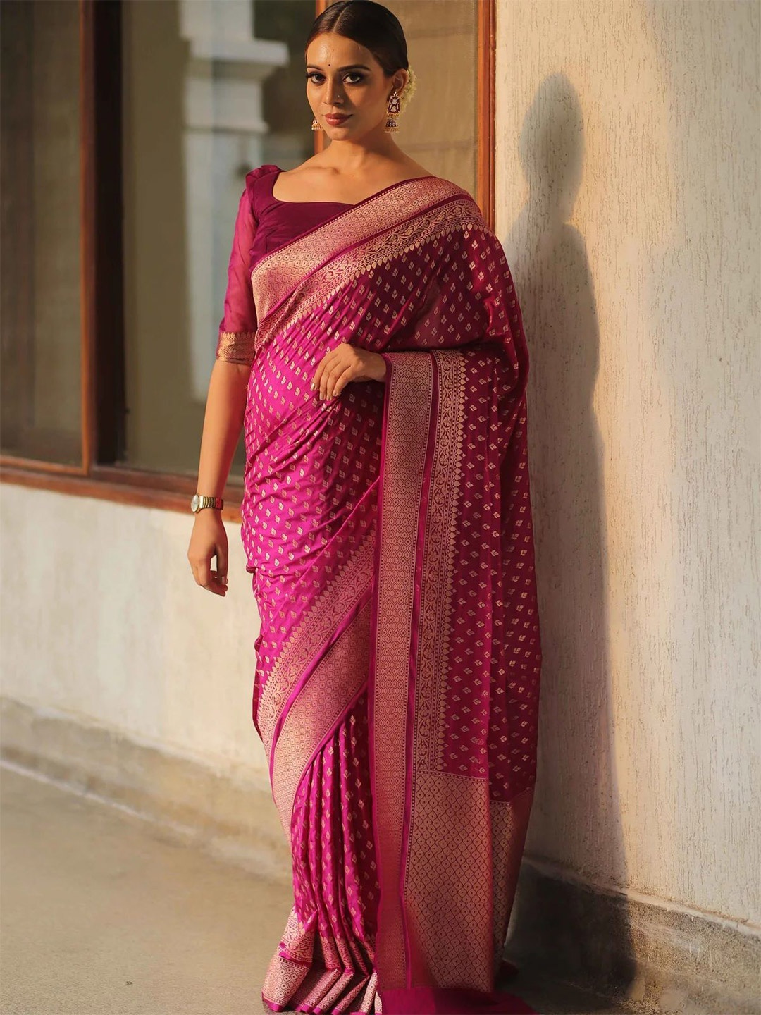 

RASVRITI Woven Design Art Silk Banarasi Saree, Pink