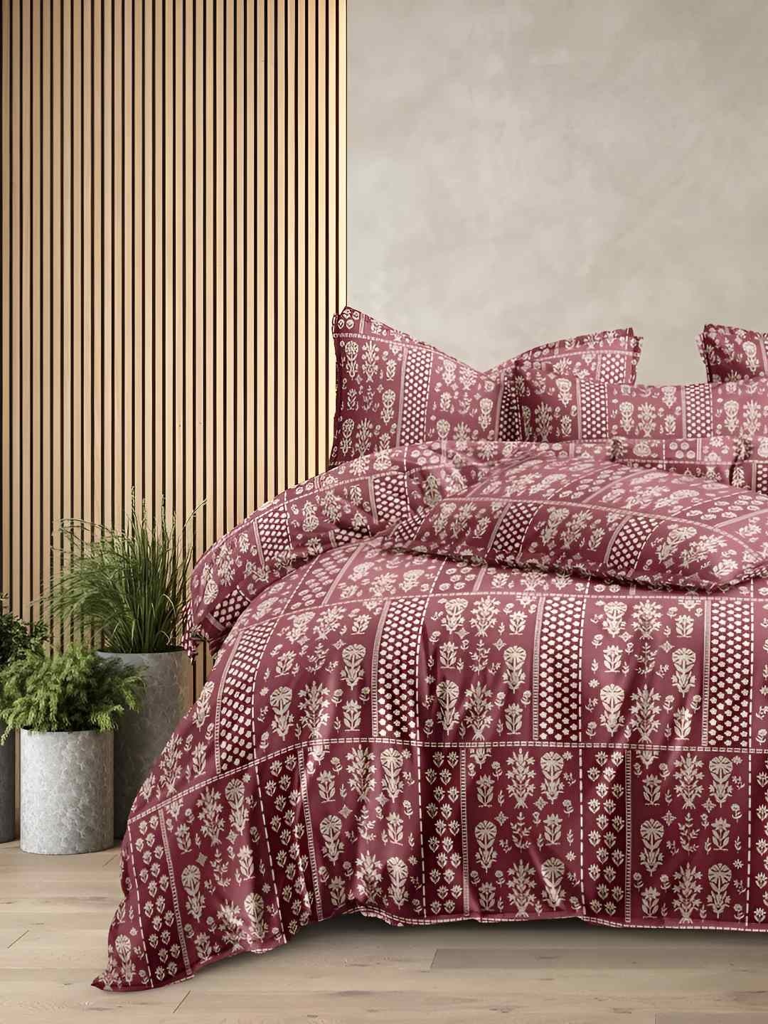 

tundwal's Maroon & Beige Colored Floral Printed Cotton Single Duvet Cover