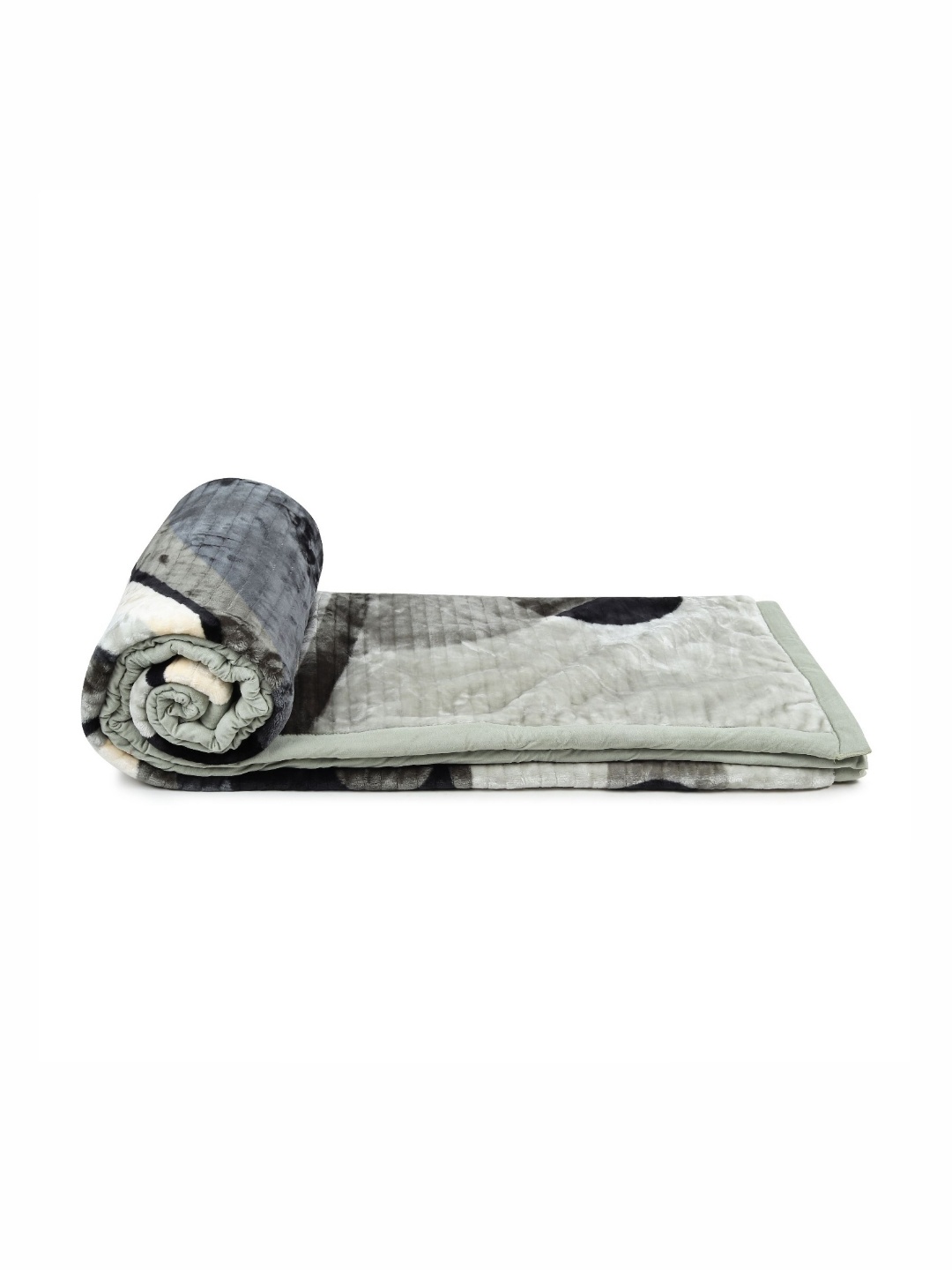 

Signature Aadhira Black & Off White Geometric Mink Mild Winter Double Bed Blanket