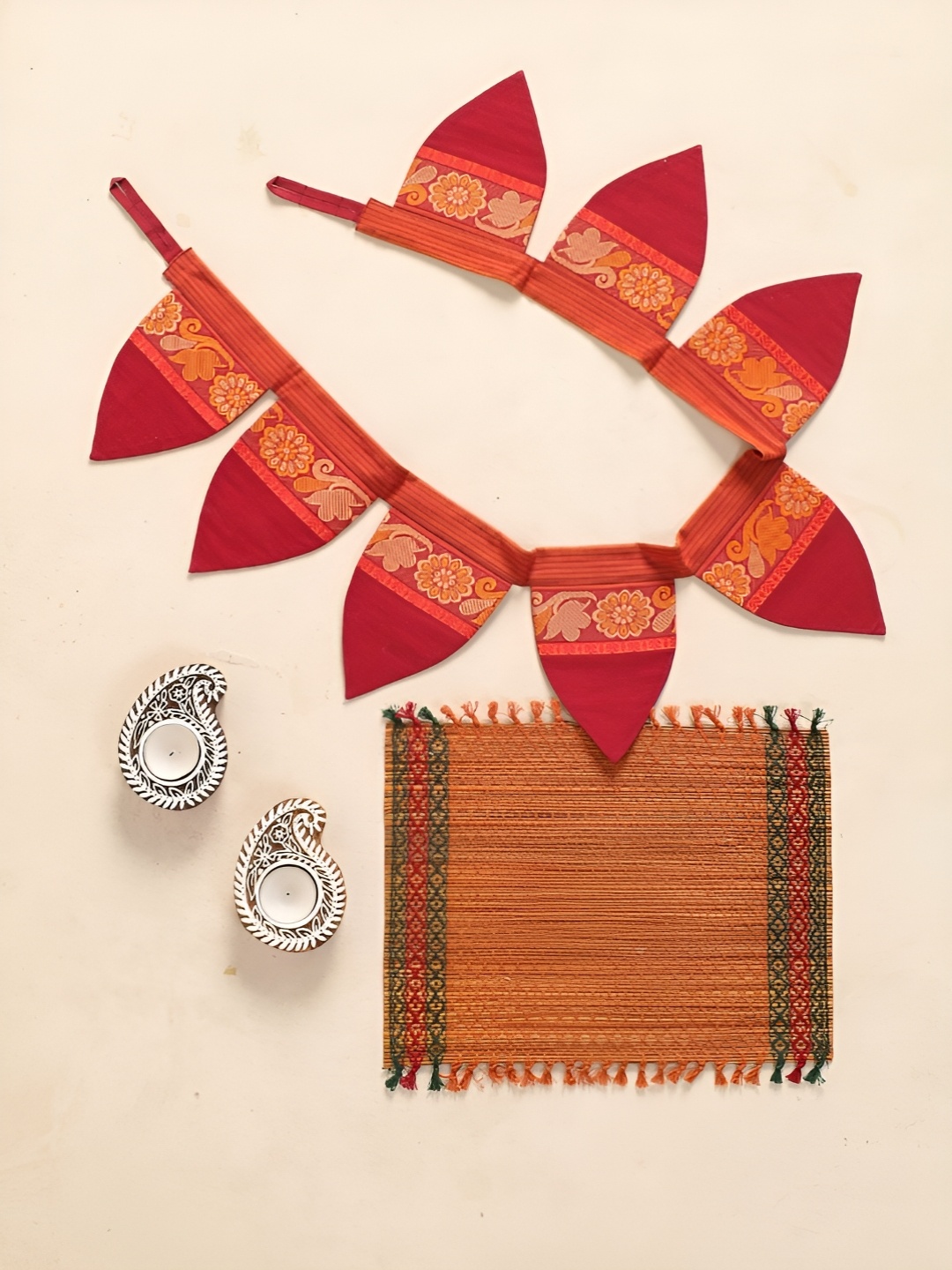 

Peepul Tree Maroon & Orange 4 Pieces Toran With Diyas & Aasan Festive Decors