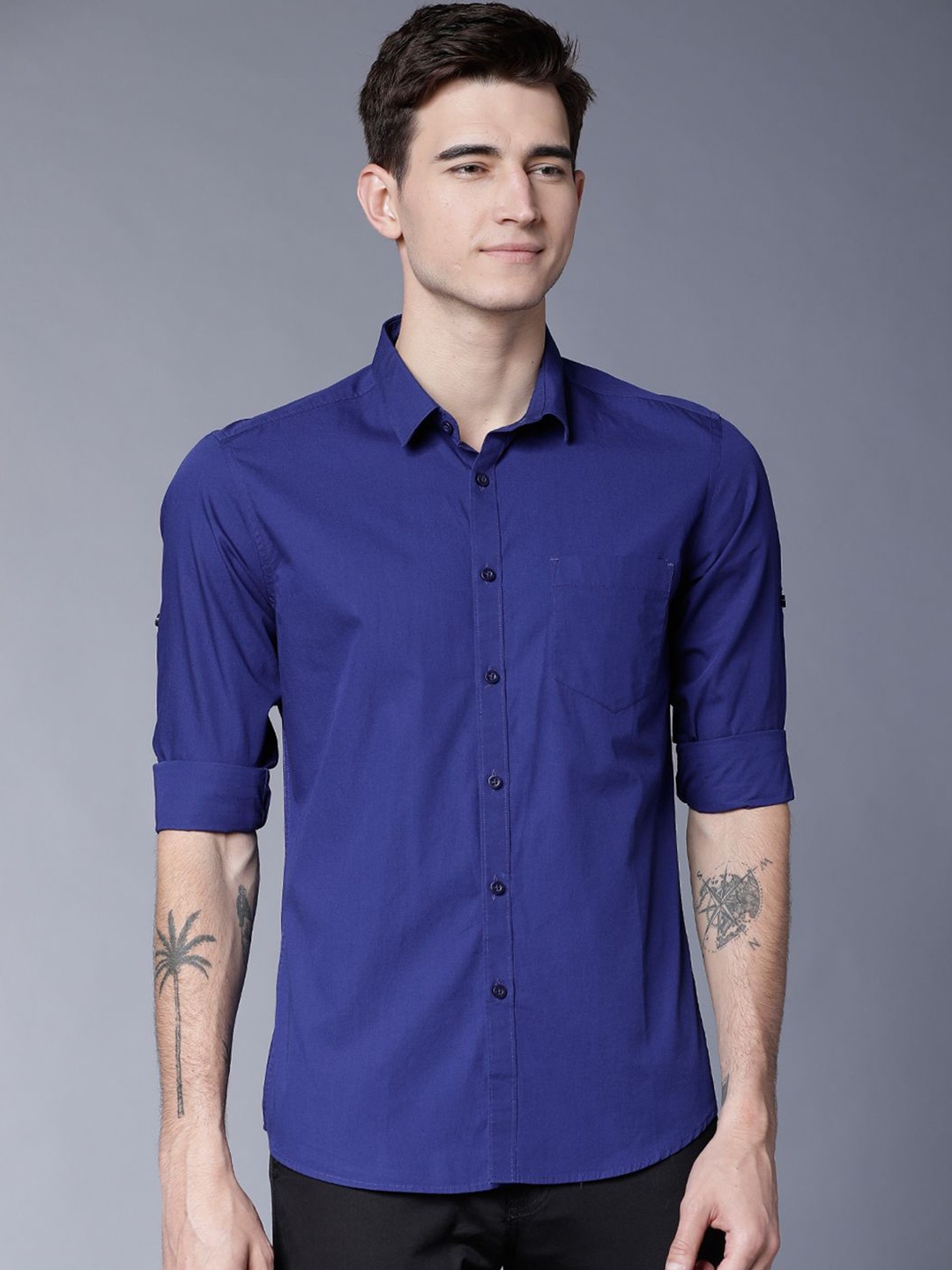 

HIGHLANDER Men Solid Slim Fit Shirt, Blue