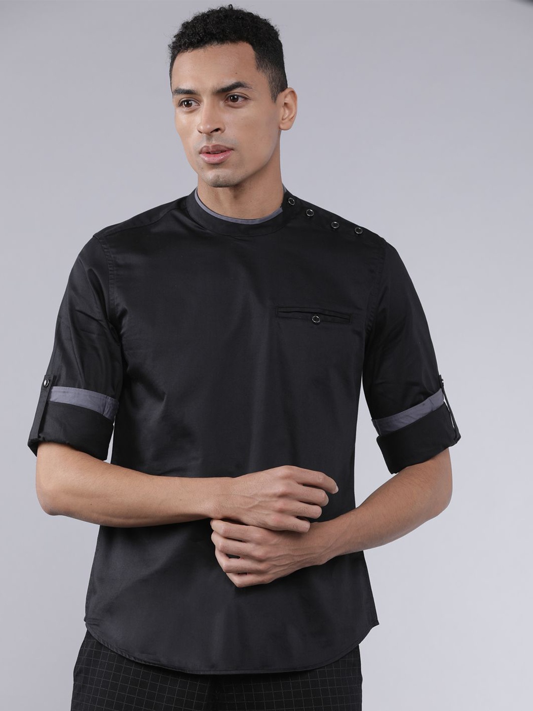 

HIGHLANDER Men Solid Slim Fit Shirt, Black