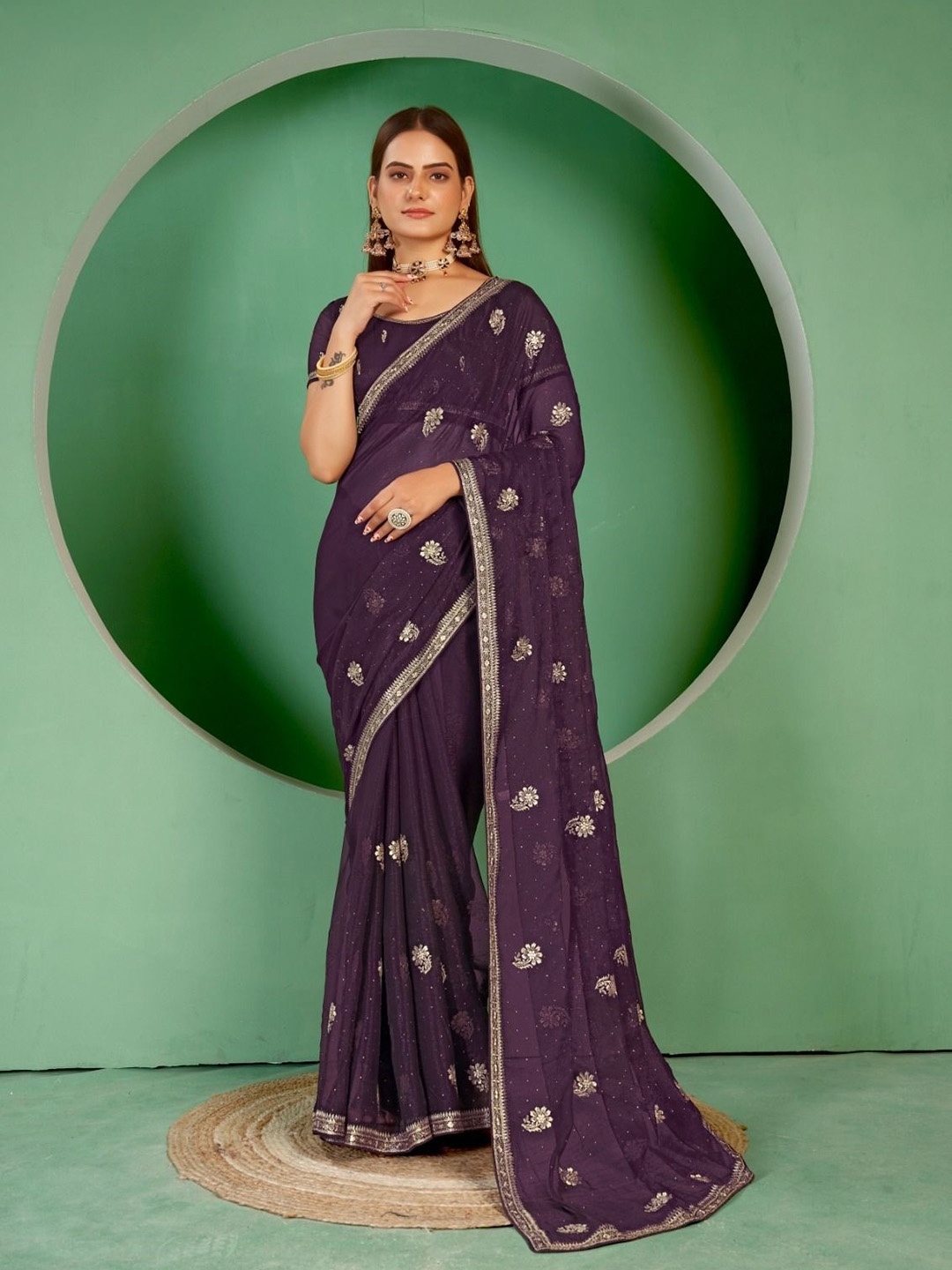 

Mitera Embellished Beads and Stones Pure Chiffon Saree, Purple