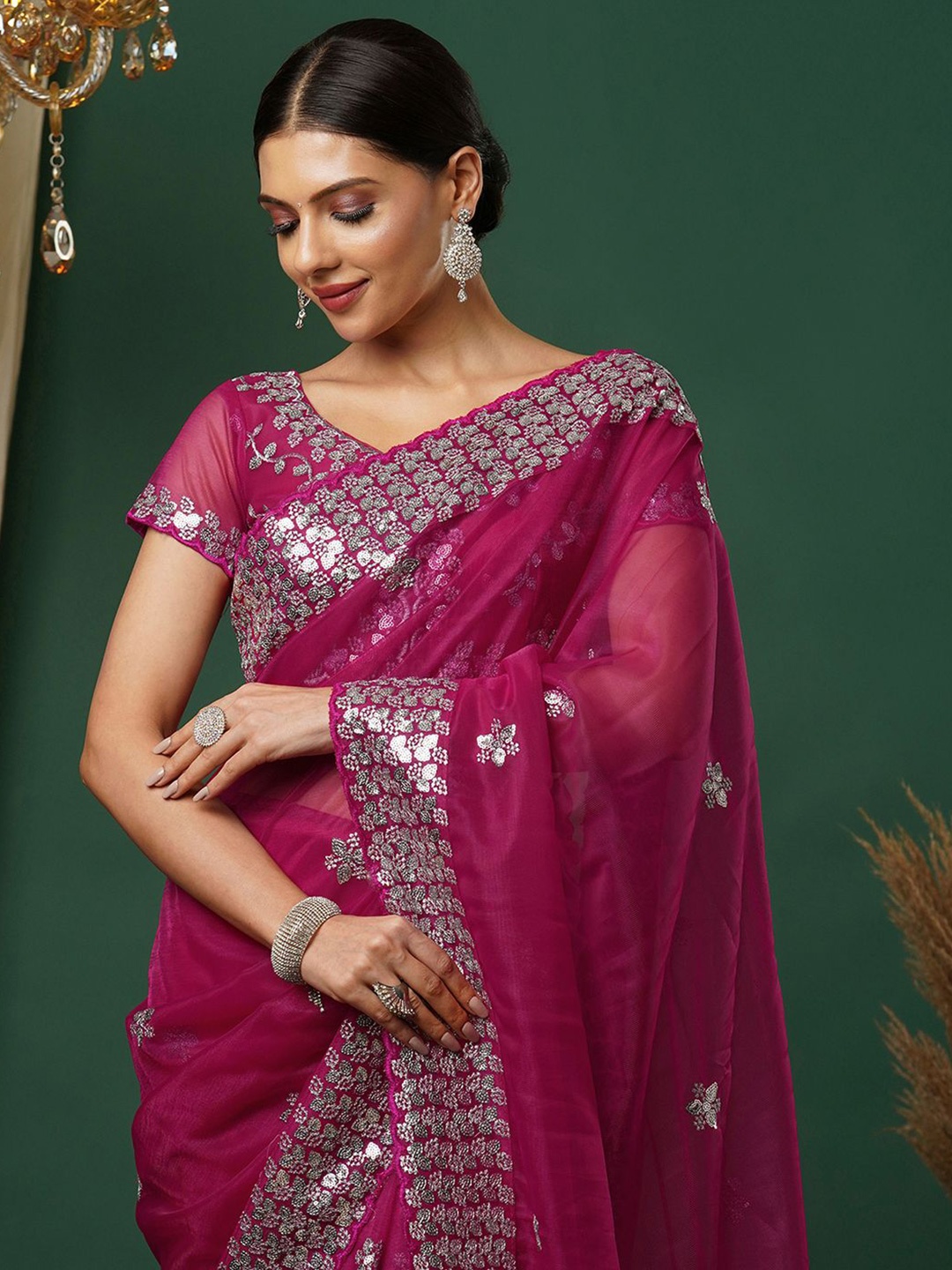 

Satrani Embellished Sequinned Net Saree, Pink