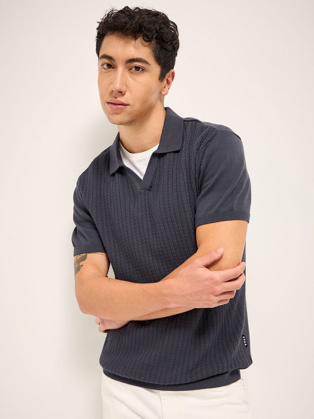 

THE BEAR HOUSE Men Self Design Polo Collar Cotton T-shirt, Grey