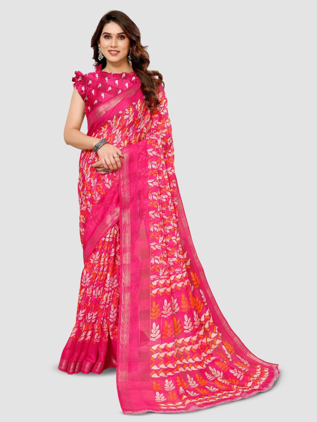 

sareyavella Floral Printed Zari Saree, Pink