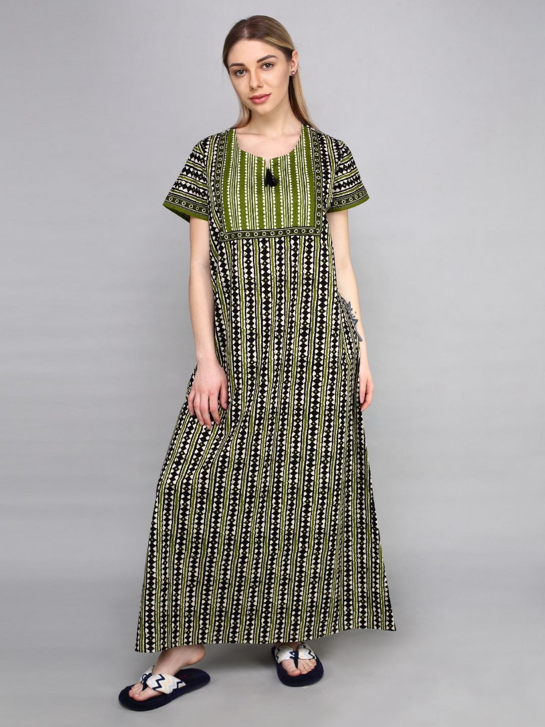 

evolove Printed Pure Cotton Maxi Nightdress, Green