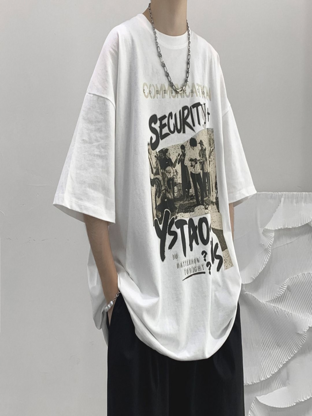

StyleCast Men Typography Printed Hooded Raw Edge T-shirt, White