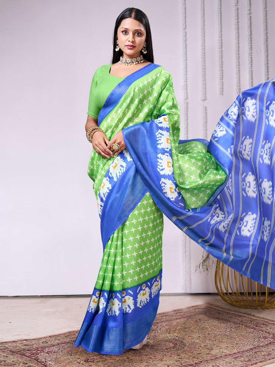 

V3 FASHION STUDIO Ethnic Motifs Zari Pure Cotton Ikat Saree, Green