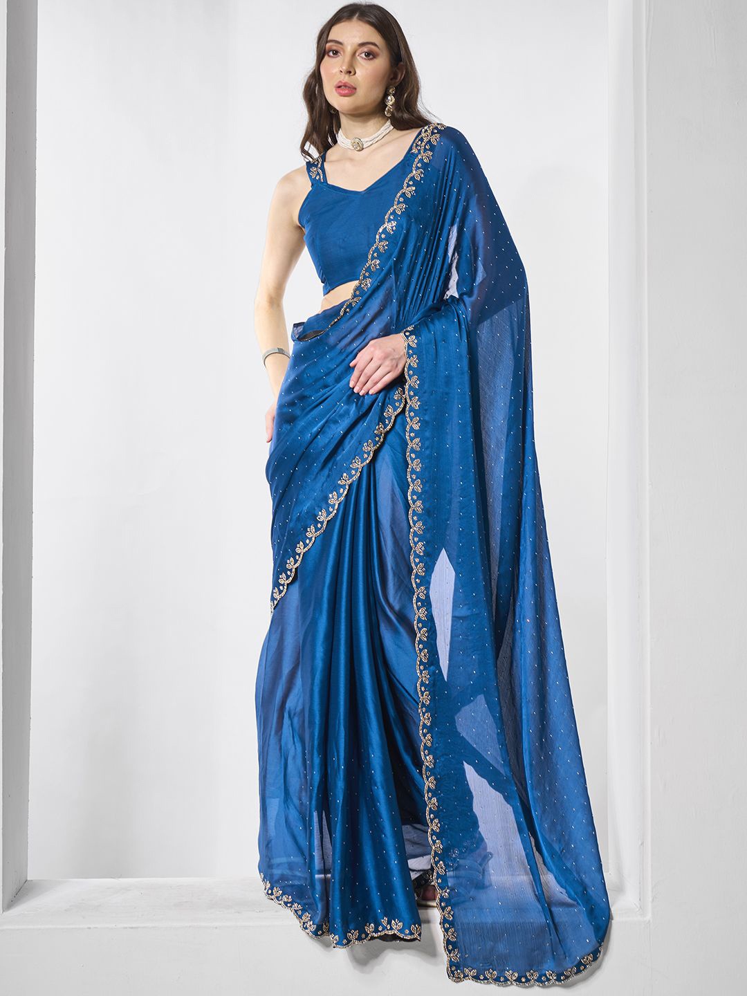 

Mitera Embellished Beads and Stones Chiffon Saree, Teal