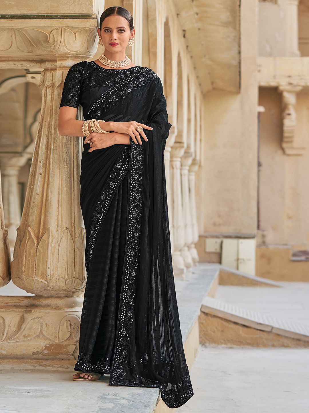 

Satrani Ethnic Motifs Sequinned Pure Chiffon Saree, Black