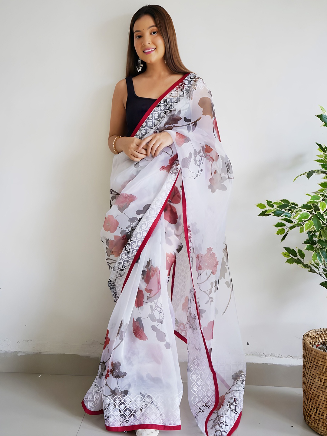 

Anouk Floral Embroidered Organza Saree, White