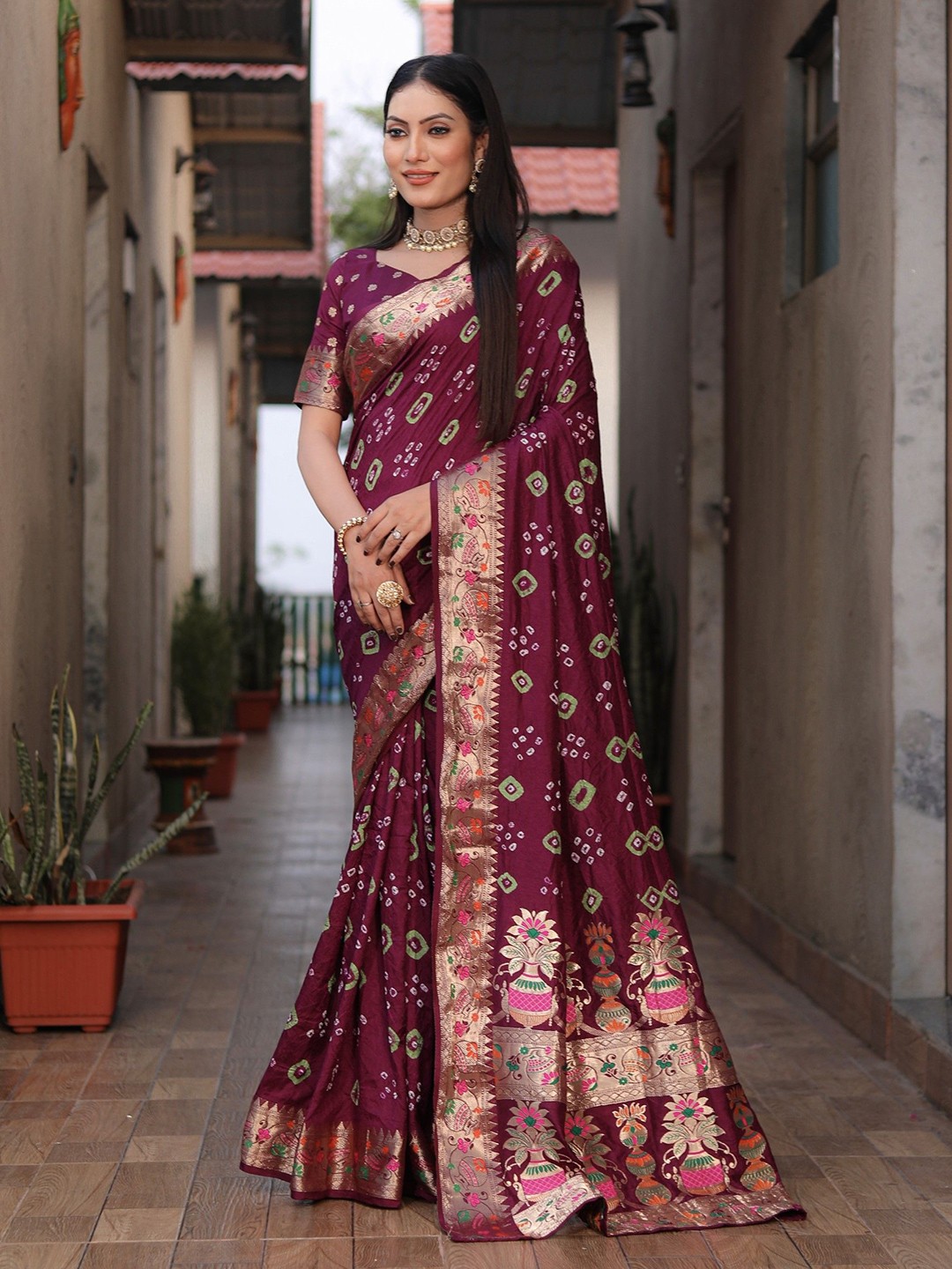 

Anaita Bandhani Zari Pure Silk Saree, Purple