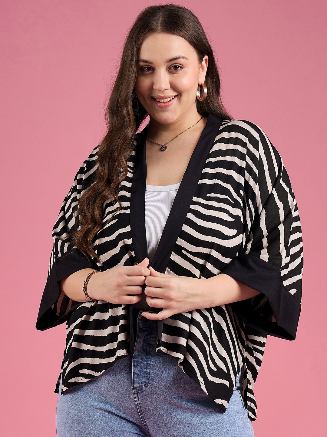 

DressBerry Curve Striped Open Front Shrug, Black