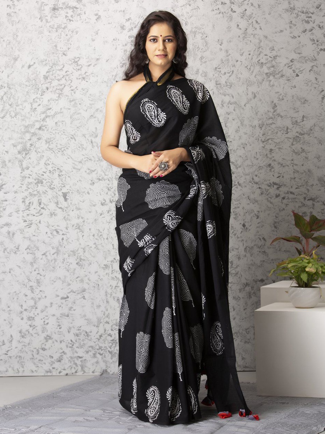 

Pinkcity Trade World Paisley Pure Cotton Block Print Saree, Black