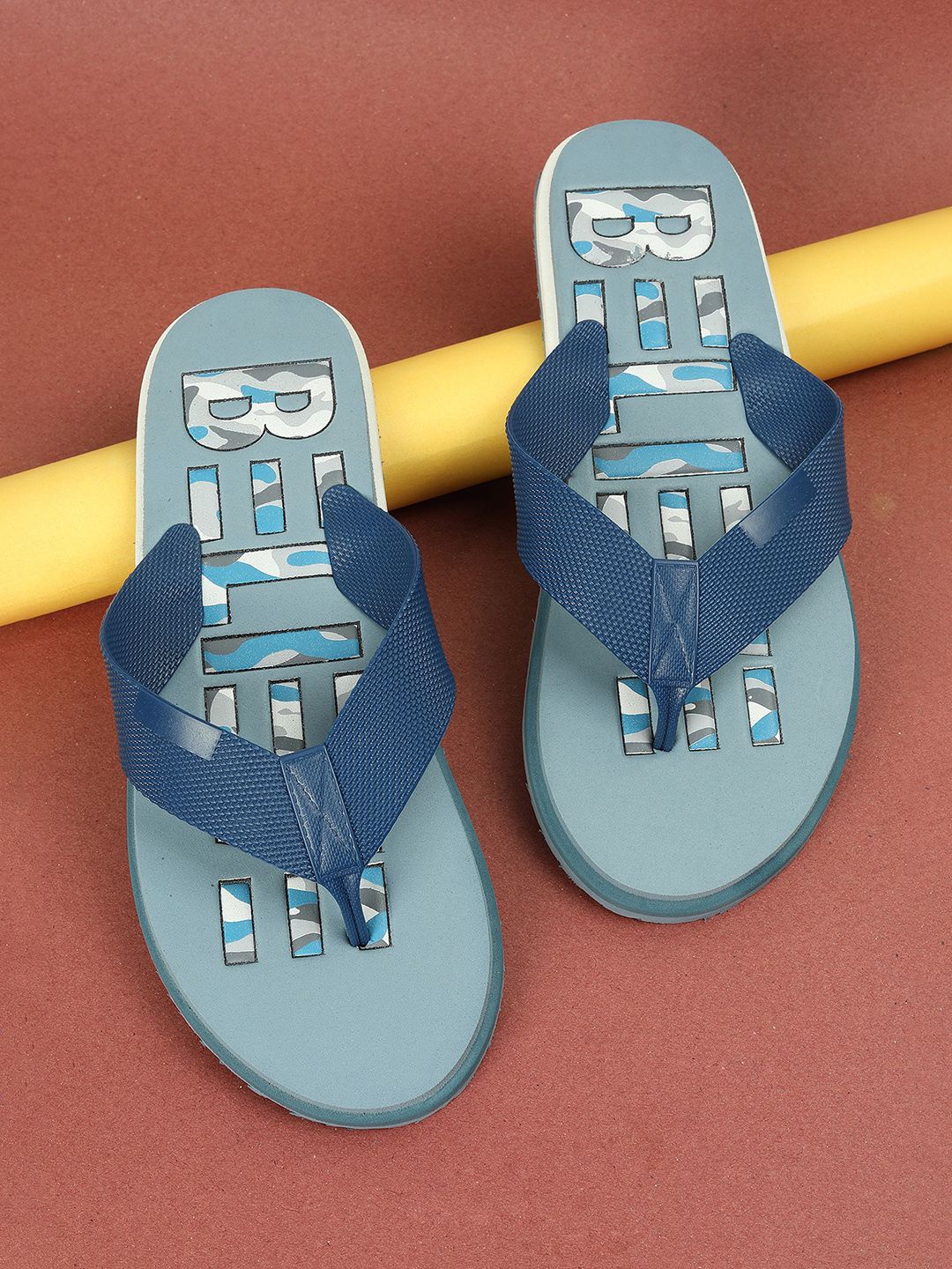 

max Men Printed Thong Flip-Flops, Blue
