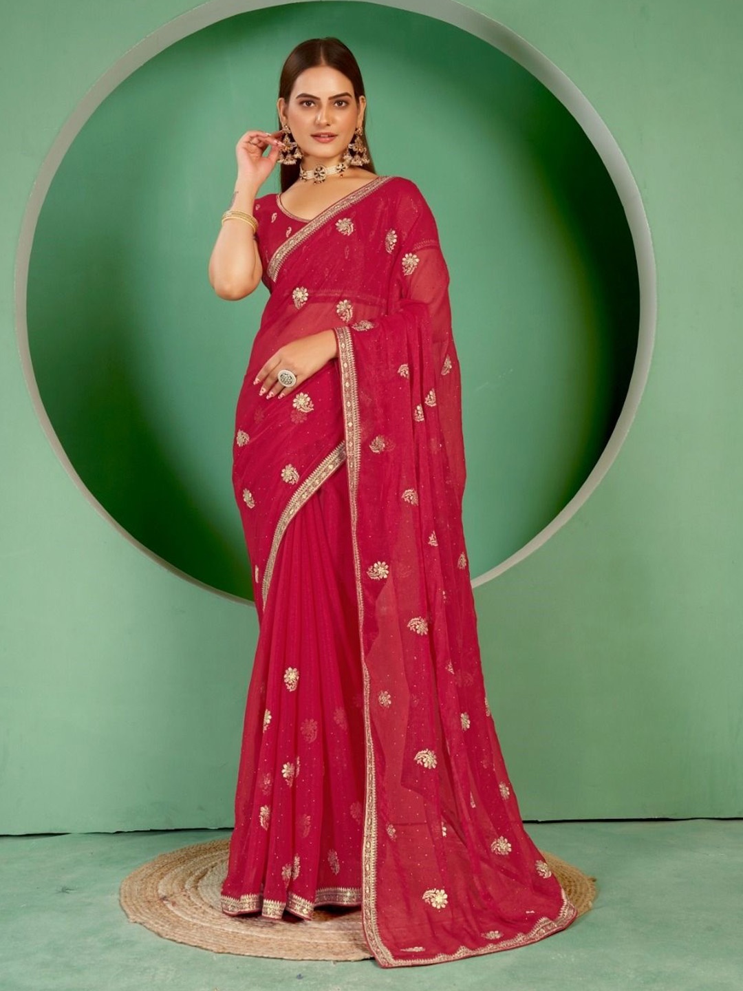 

Mitera Embellished Beads and Stones Pure Chiffon Saree, Red