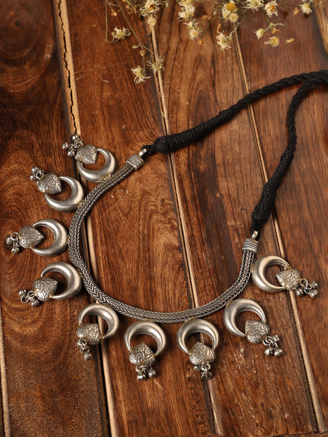 

VENI 92.5 Silver-Plated Oxidised Necklace