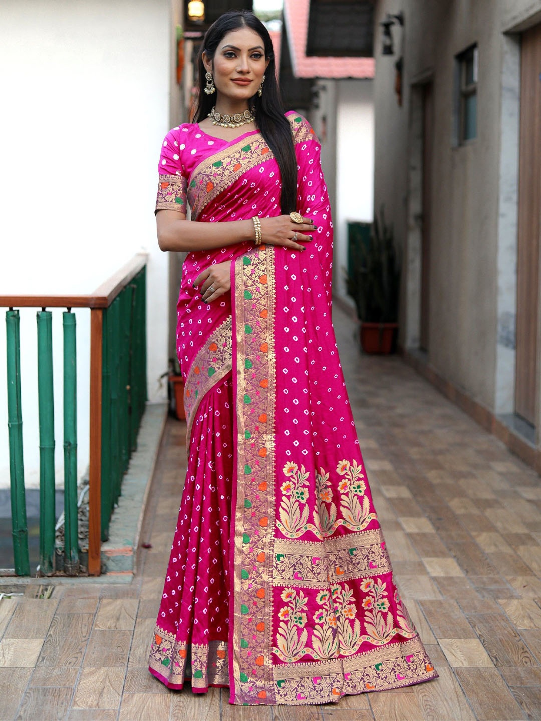 

Anaita Bandhani Zari Pure Silk Bandhani Saree, Pink