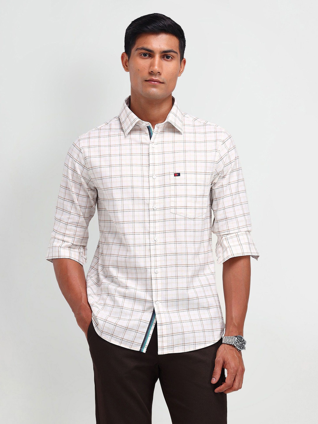 

AD By Arvind Men Spread Collar Checked Cotton Slim Fit Casual Shirt, White
