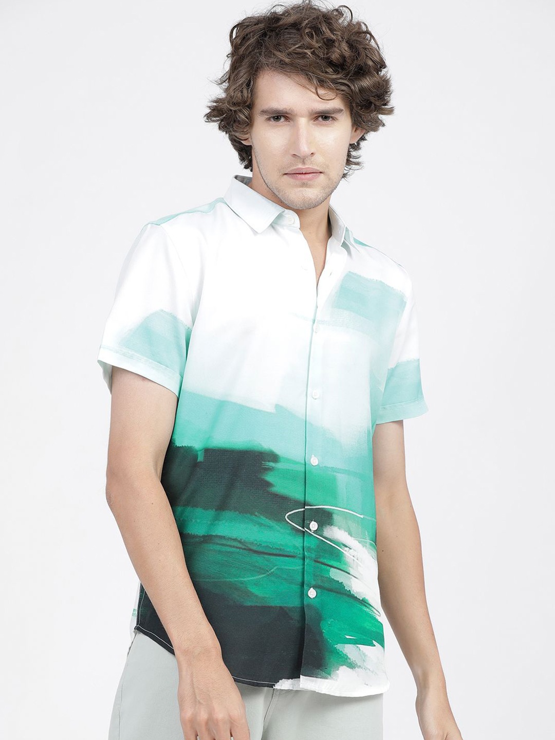 

HIGHLANDER Mens Muicolour Printed Slim Fit Shirt, Green
