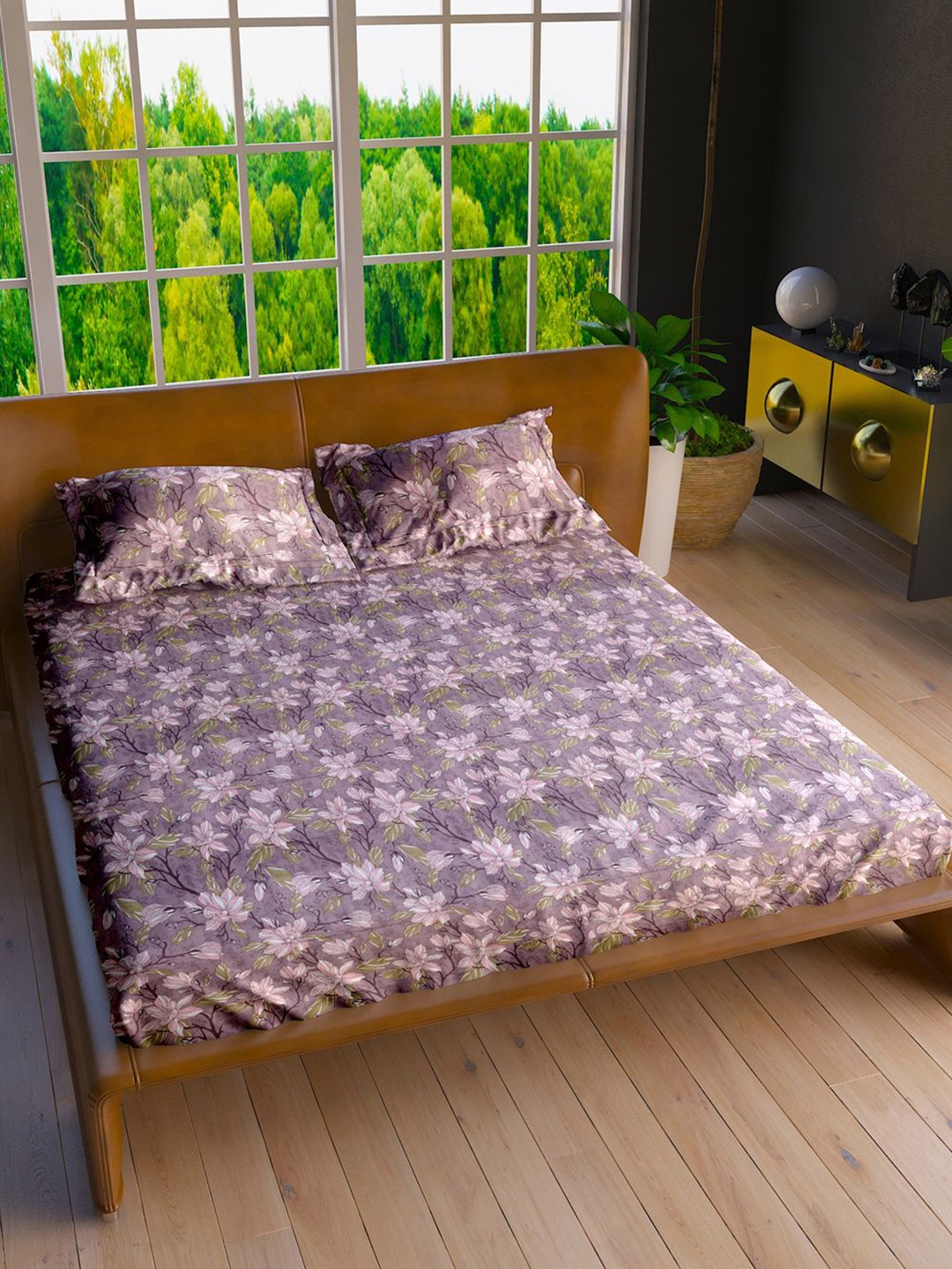 

LABHAM Pink Floral Printed Pure Cotton Double King Bedsheet & 2 Pillow Covers