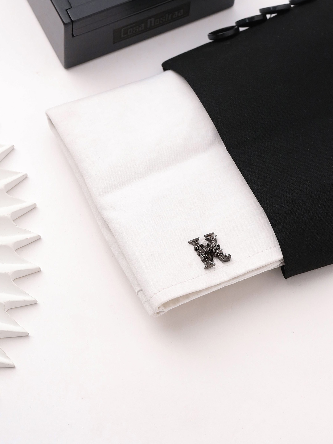 

COSA NOSTRAA Alphabet Cufflink, Grey