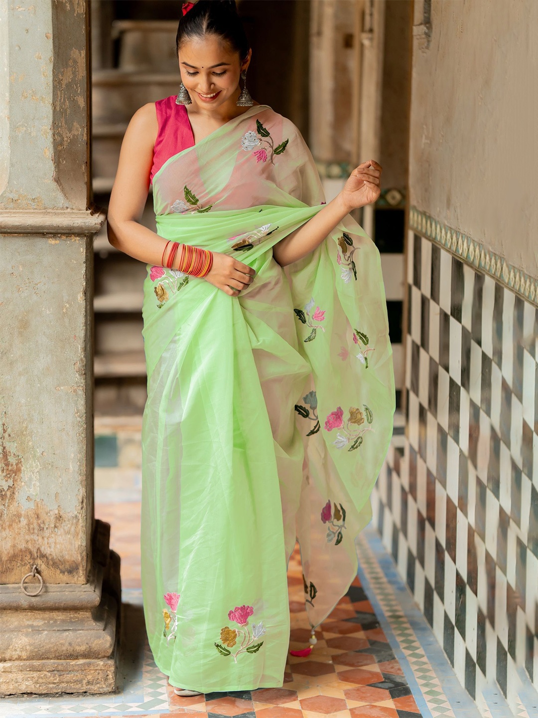 

Subham Floral Beads and Stones Organza Saree, Green
