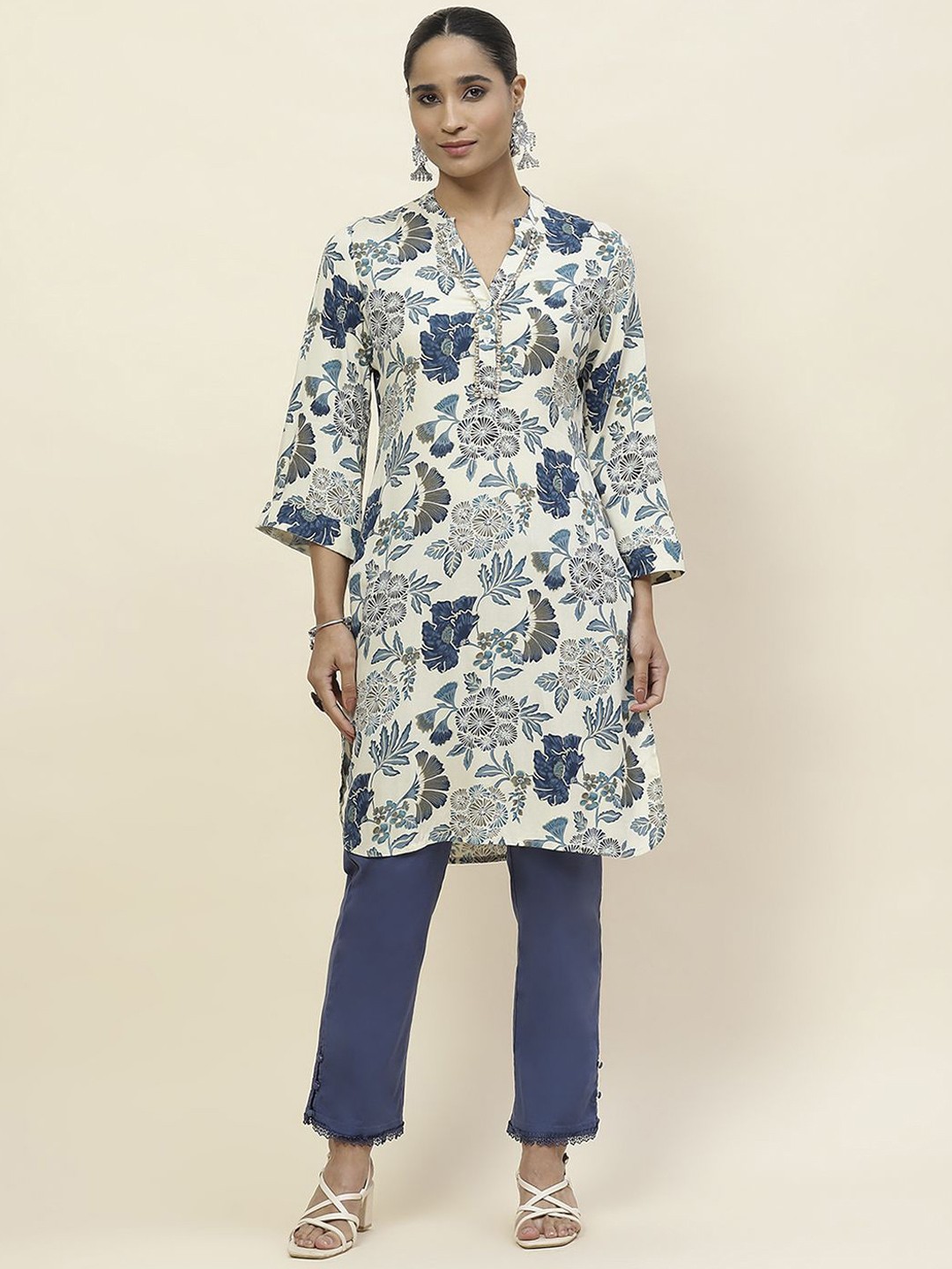 

Lakshita Floral Printed Floral Kurta, Blue
