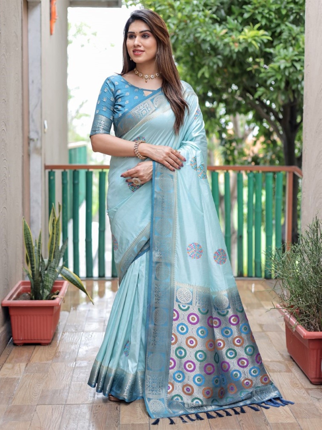 

Anaita Woven Design Zari Pure Silk Saree, Turquoise blue