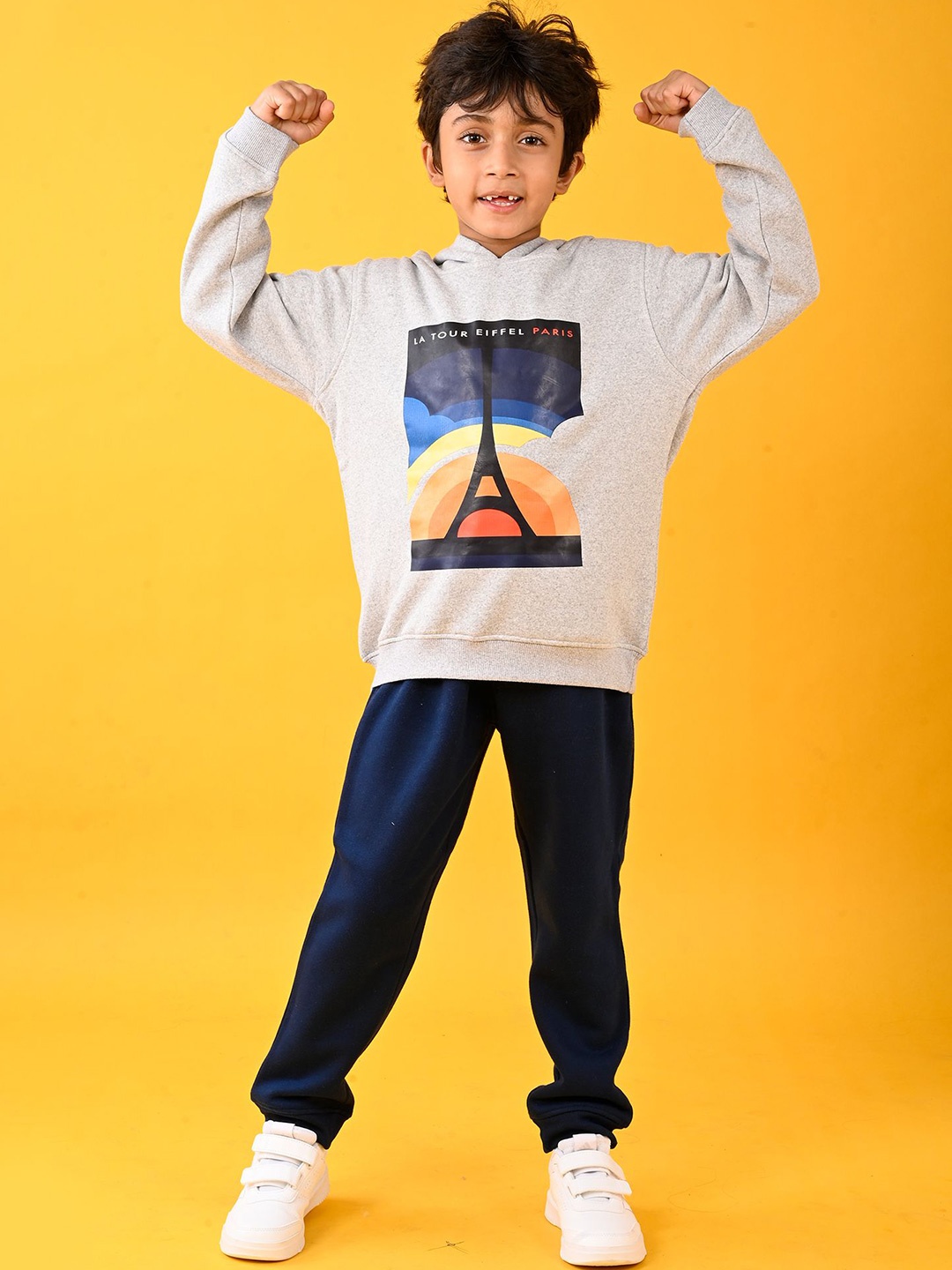 

Anthrilo Boys Printed Hooded Sweatshirt And Joggers, Beige