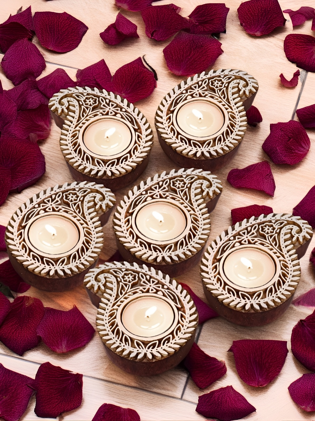 

Peepul Tree White & Brown 6 Pieces Wooden Diyas