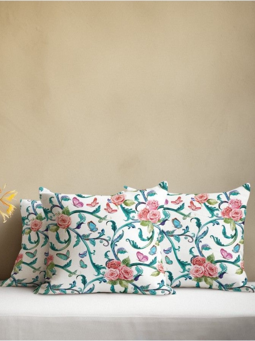

THEYAYACAFE White & Blue 3 Pieces Floral Velvet Square Cushion Covers