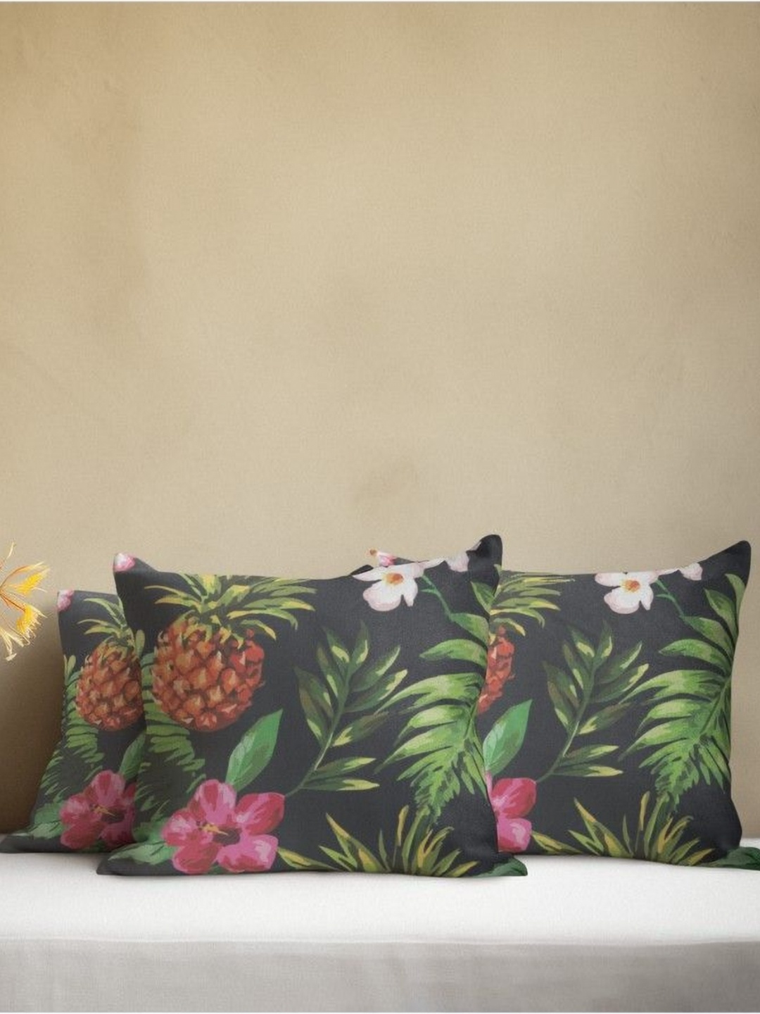 

THEYAYACAFE Black & Green 3 Pieces Floral Velvet Square Cushion Covers