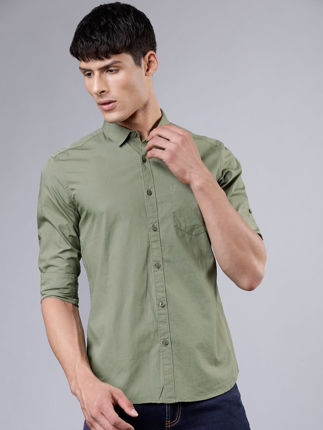 

HIGHLANDER Men Solid Slim Fit Pocket Shirt, Olive