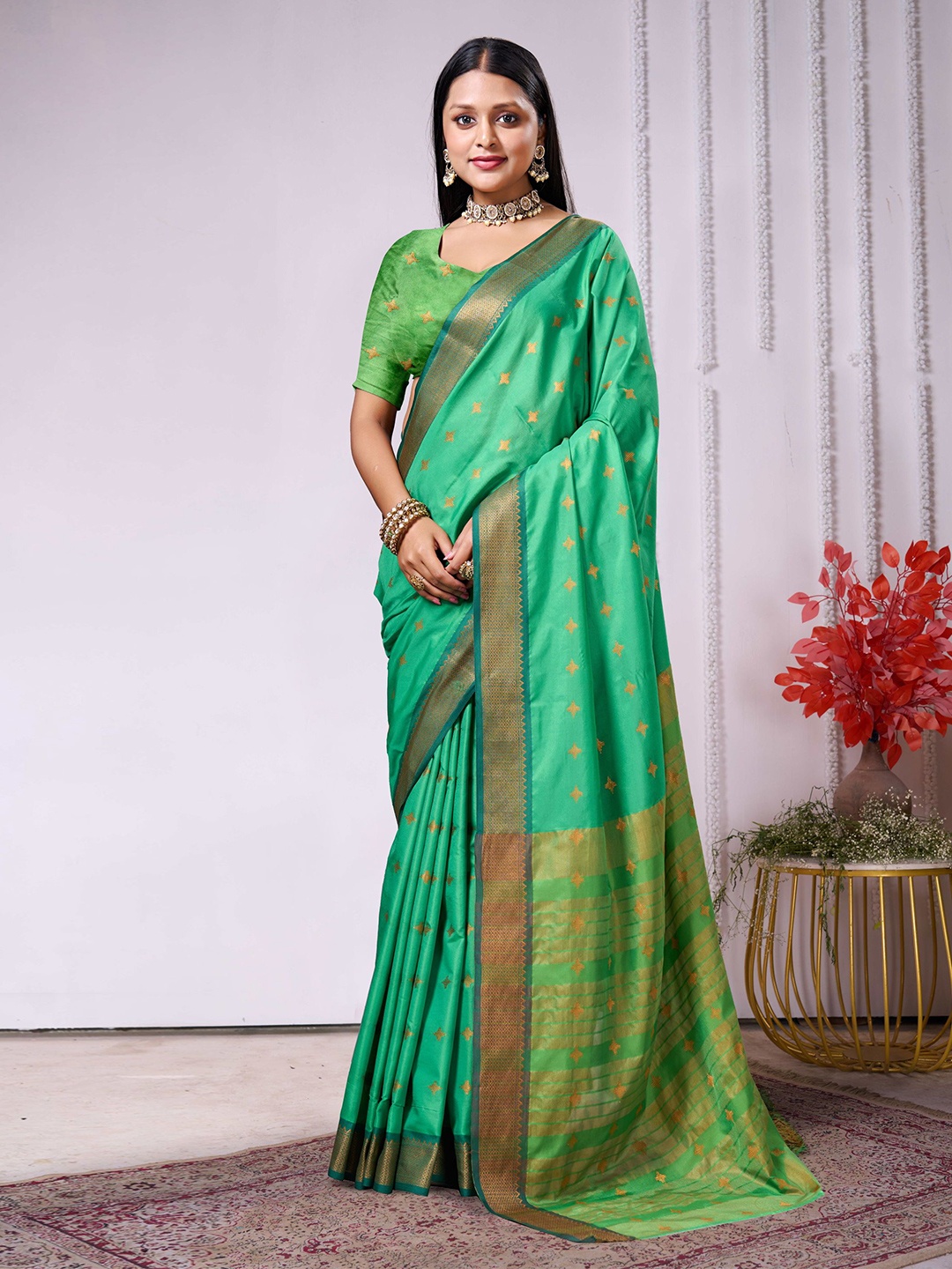 

KALINI Ethnic Motifs Zari Art Silk Banarasi Saree, Green