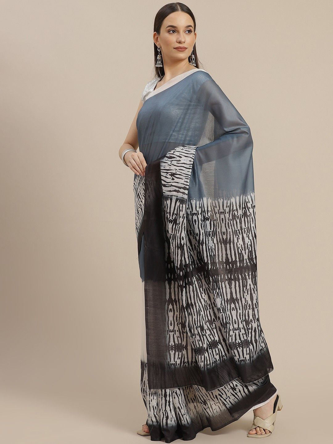 

Anouk Silk Cotton Saree, Grey