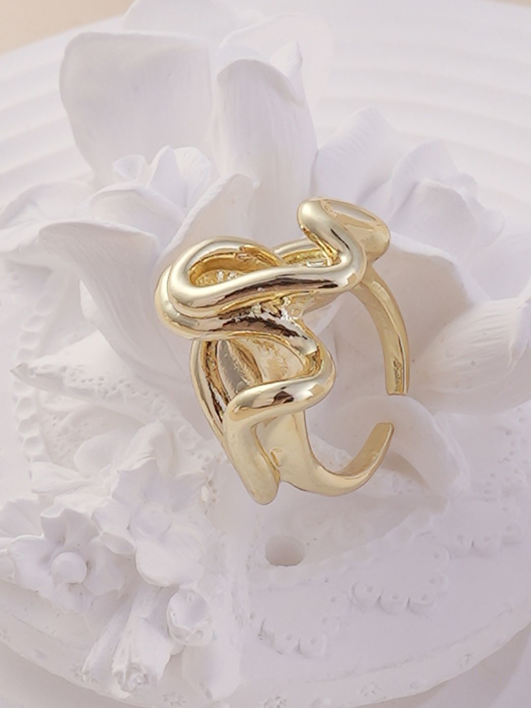 

SOHI Gold Plated Adjustable Surrealism Statement Finger Ring
