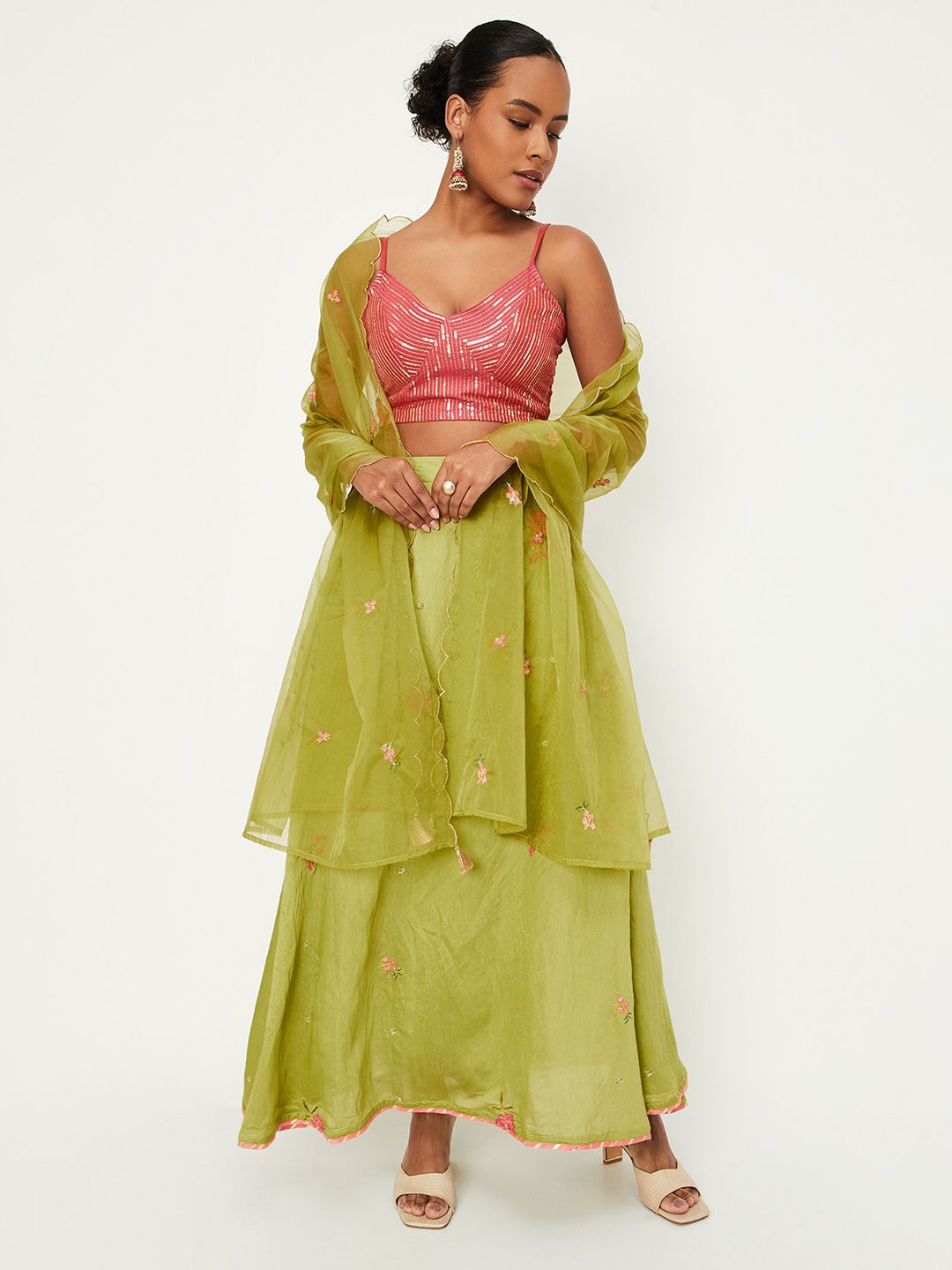 

Max x Kalki Women Embellished Lehenga Set, Green