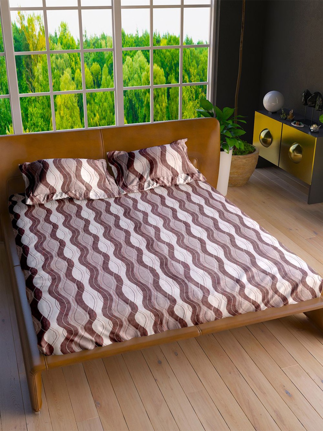 

LABHAM Maroon & White Geometric Printed Pure Cotton Double King Bedsheet & 2 Pillow Covers