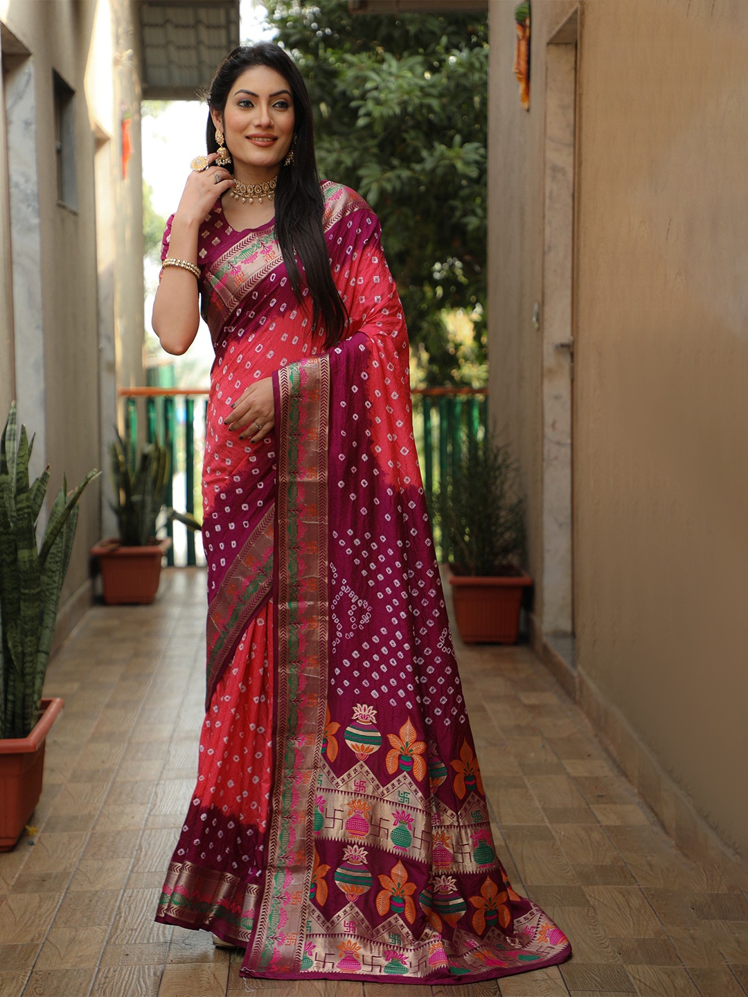 

Anaita Bandhani Zari Pure Silk Bandhani Saree, Pink