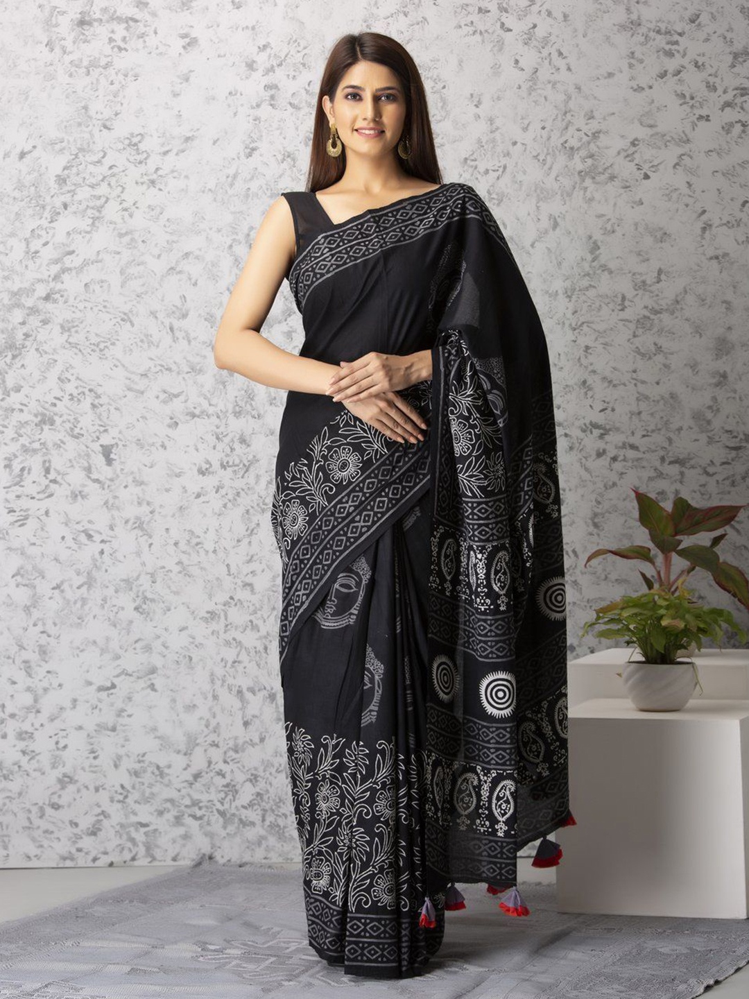 

Pinkcity Trade World Floral Pure Cotton Block Print Saree, Black