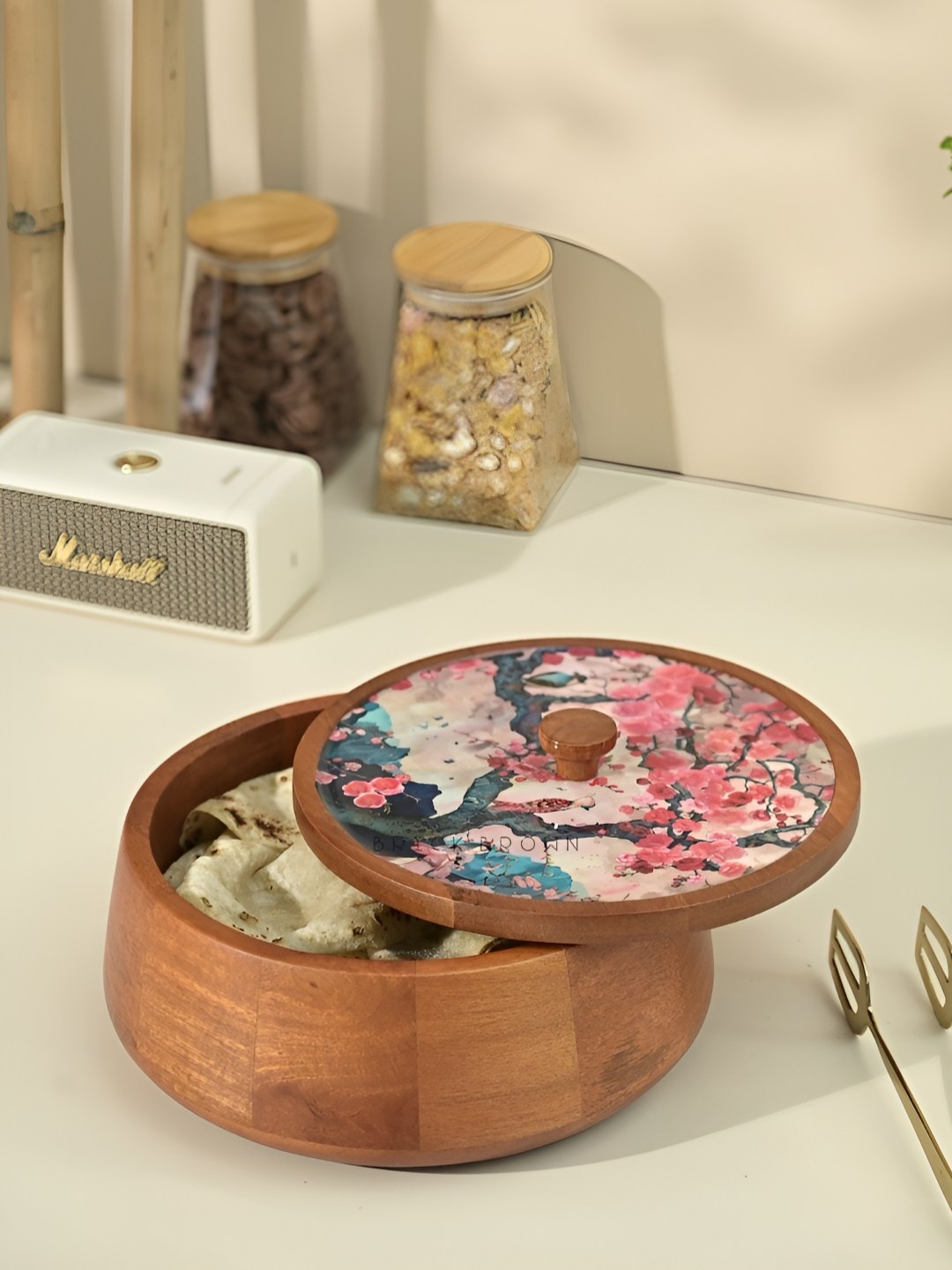 

BRICK BROWN Bliss Brown & Pink Printed Wooden Cook and Serve Casserole