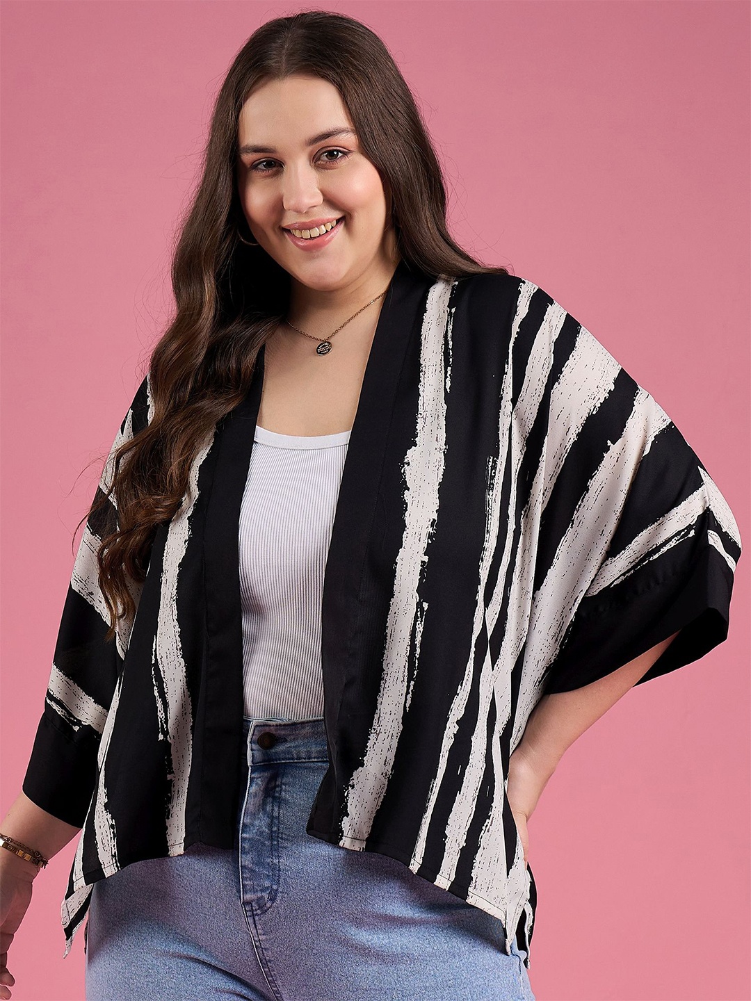 

DressBerry Curve Striped Open Front Straight Shrug, Black