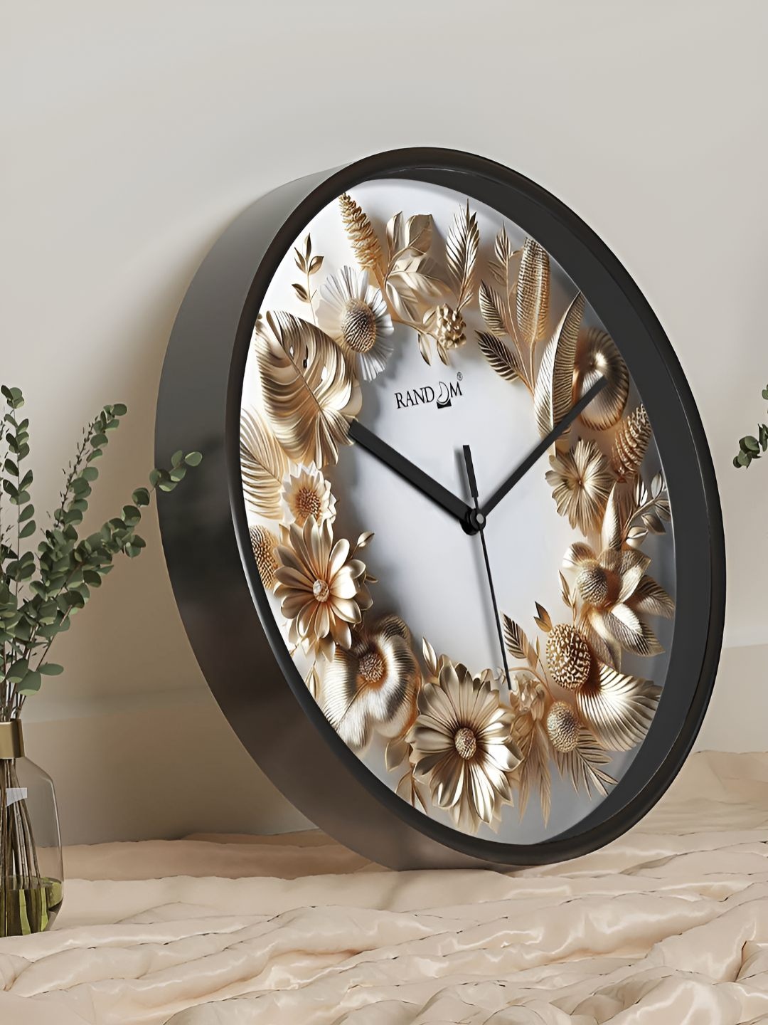 

RANDOM Printed Round Shaped Sweep Silent Movement Contemporary Wall Clock, Black