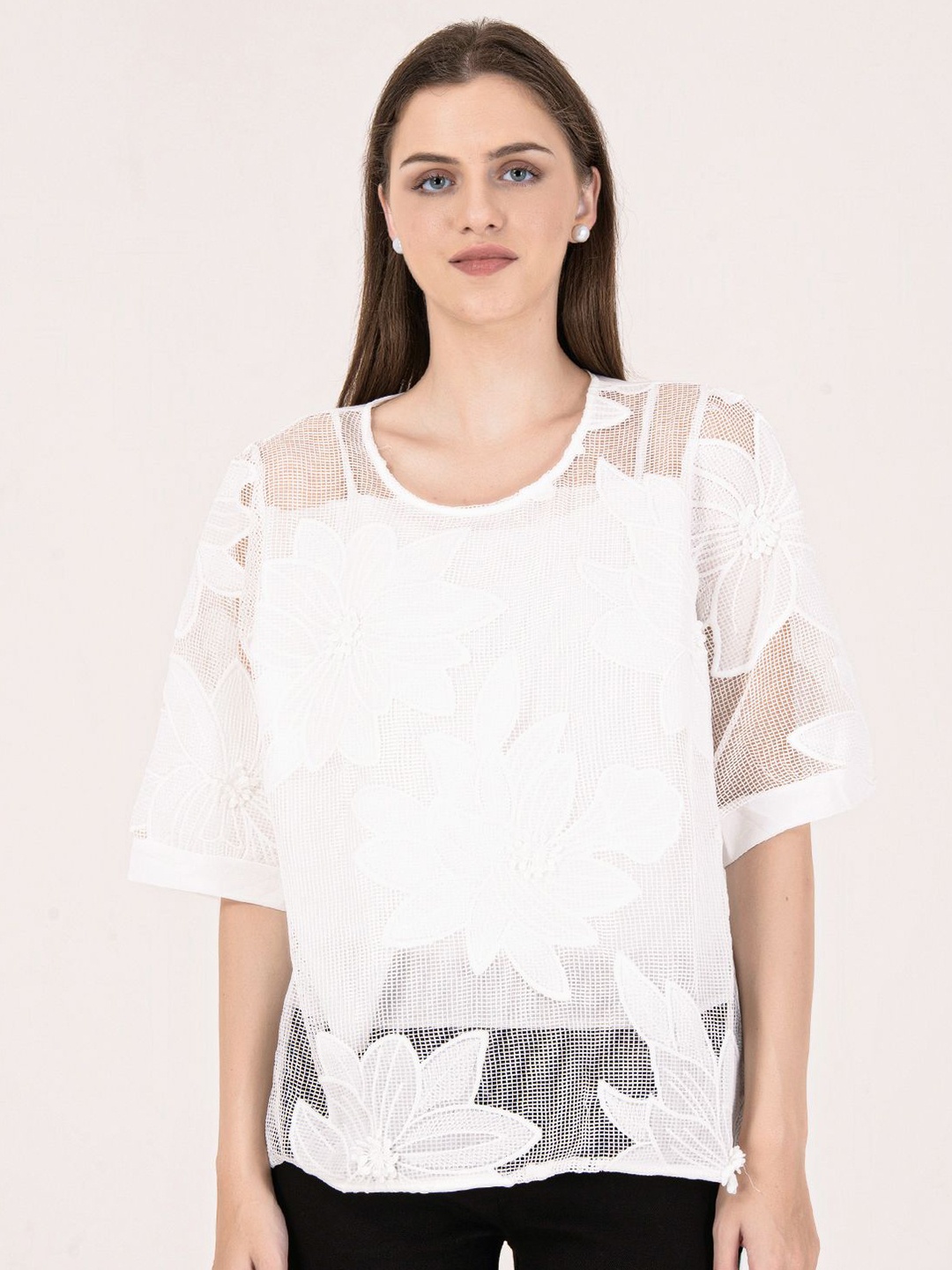 

Albion By CnM Women Floral Printed Round Neck Cotton Top, White